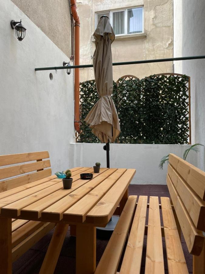 דירה W/ Fire Place - Ground Floor בוקרשט