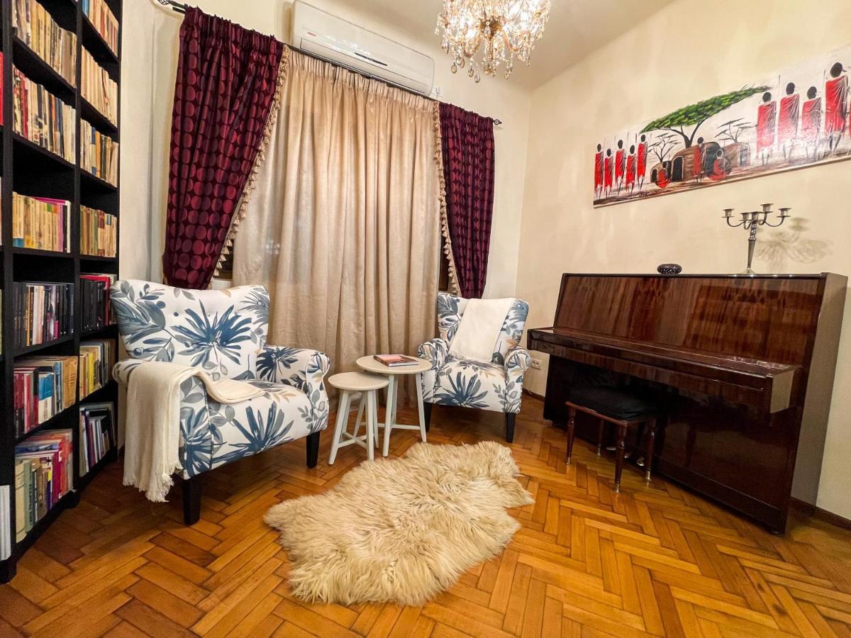 Apartamento W/ Fire Place - Ground Floor